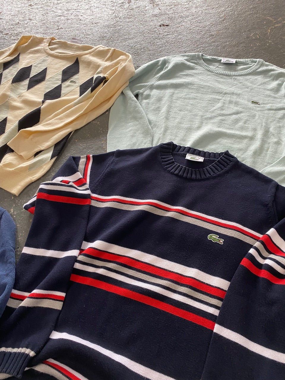 Lacoste knit mix- 16 pieces