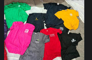 Small Logo T-shirts - 30 pieces