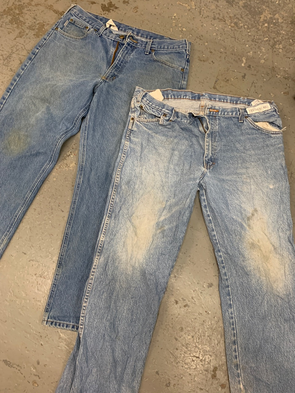 Dickies & Carhartt Jeans - 30 Pieces