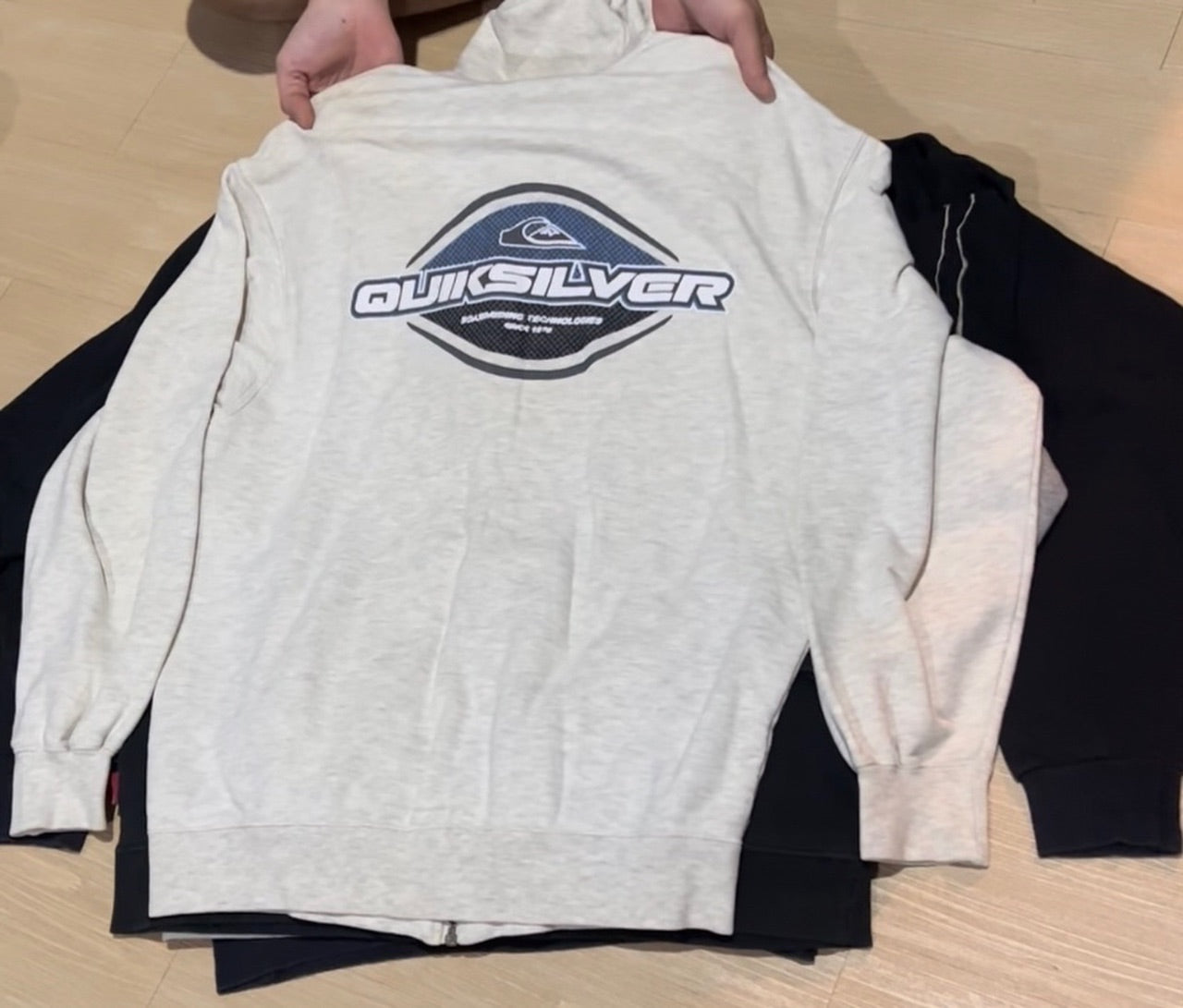 Premium Vintage Quiksilver/Surf Hoodies Bundle (6pcs)