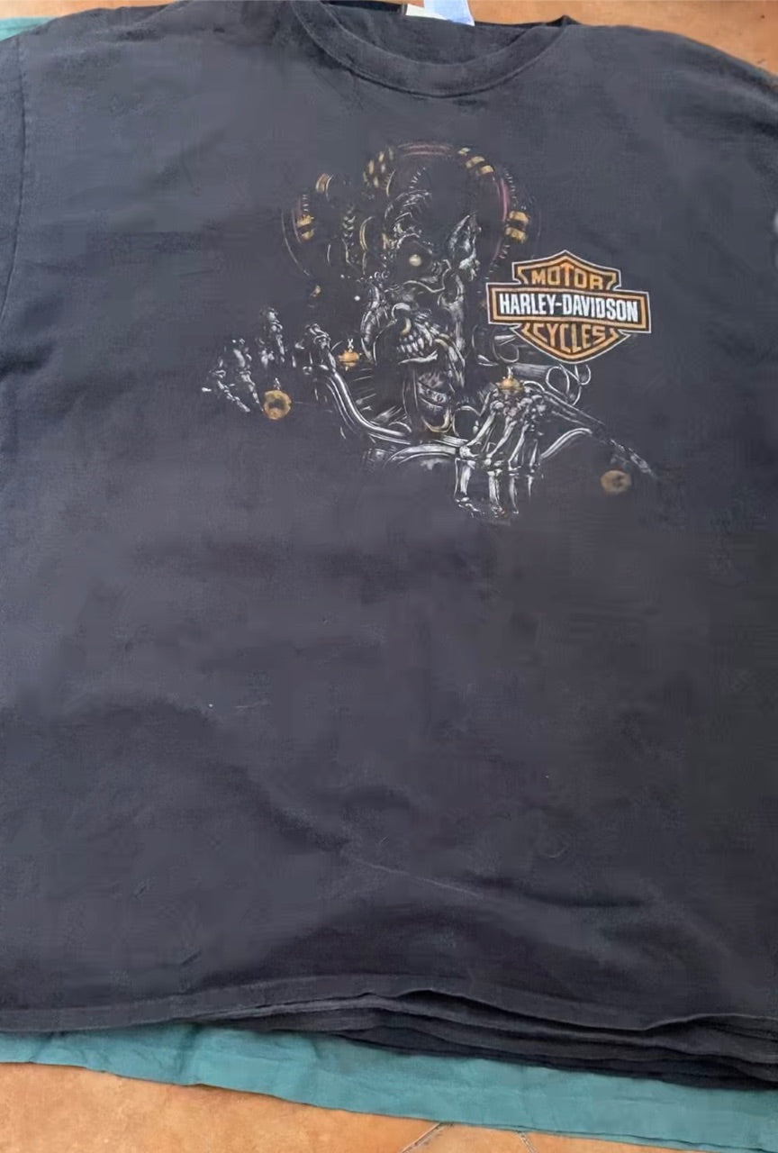 Modern and Vintage Harley Davidson T-shirts - 13 piece Bundle