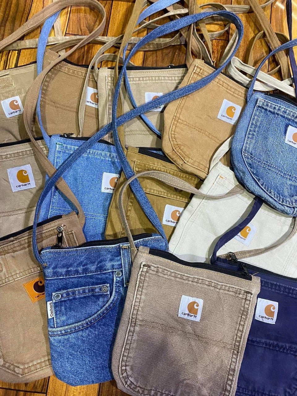 Reworked carhartt shoulderbags- 15piece