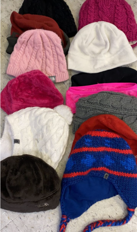 Northface caps x25