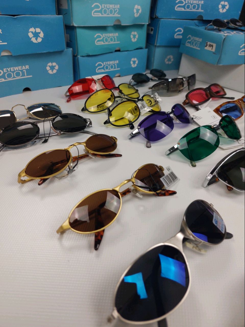 Deadstock GRADE B Sunglasses / Vintage & Y2K - 50 Pieces