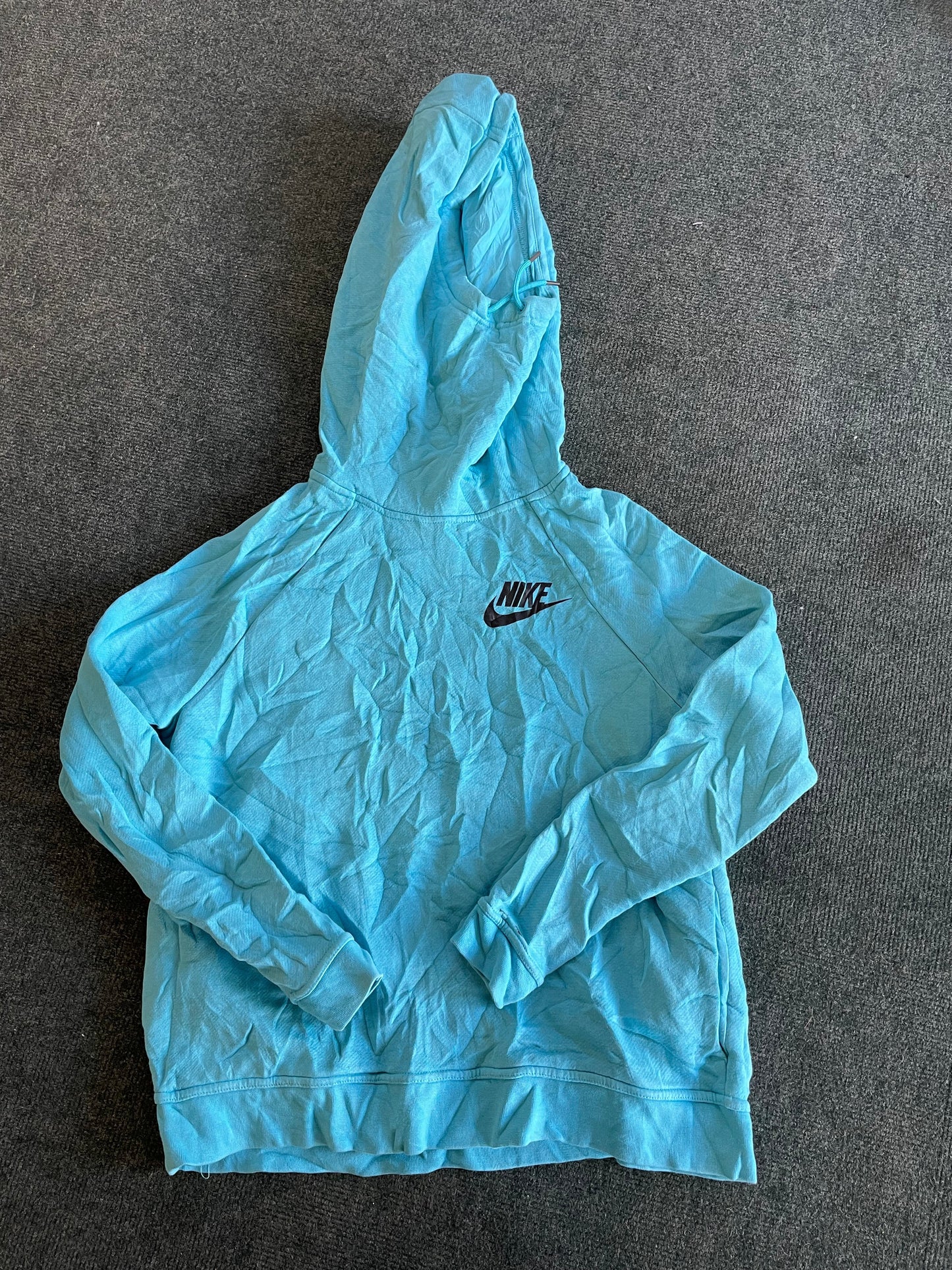 Vintage Branded NIKE Hooded Sweatshirts 22.5kg Bale