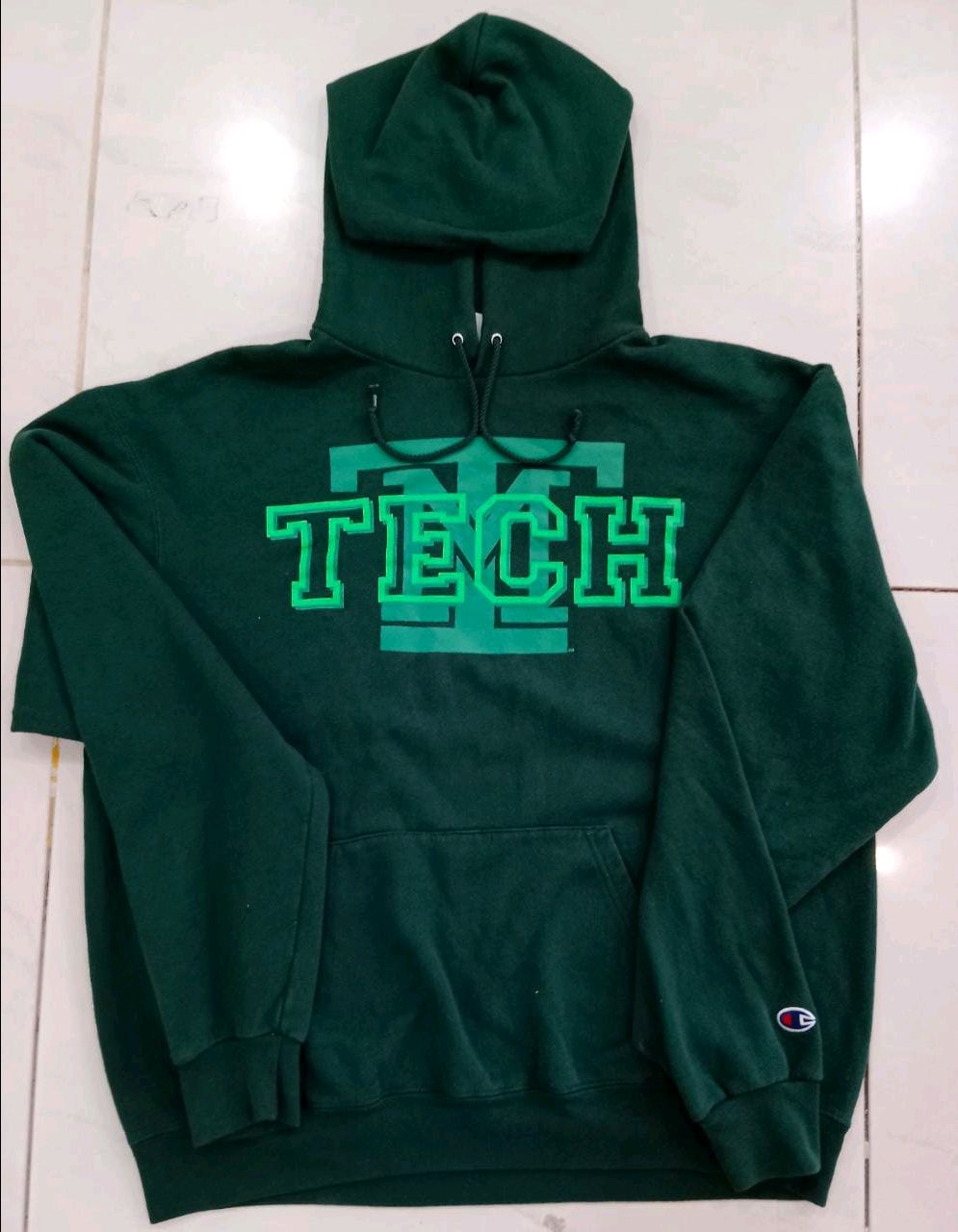 CR381 Vinatge Branded and College Hood - 50 piece