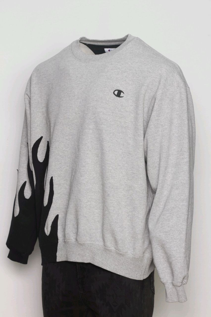Reworked Branded Half Flame Sweatshirt 20 pieces