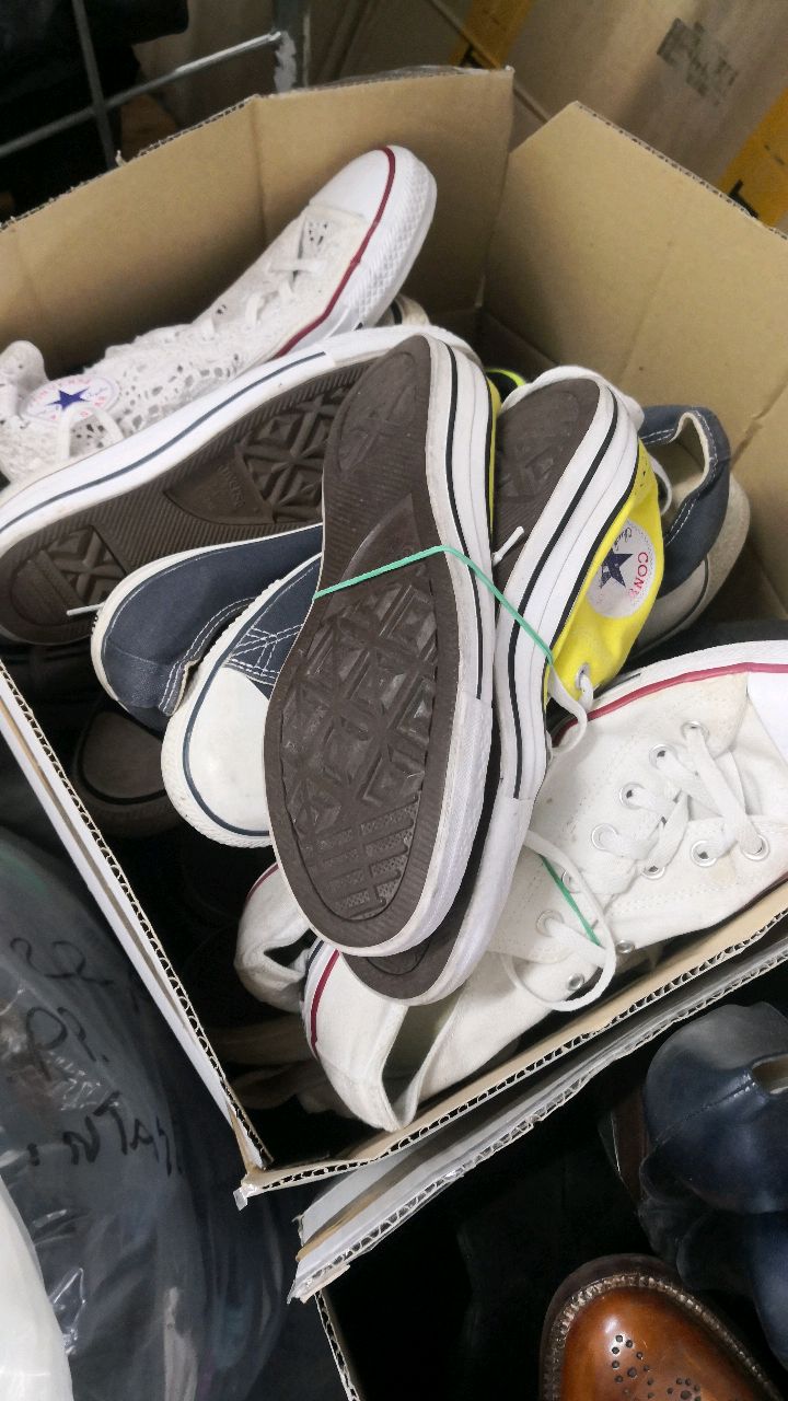 Mix converse and vans- 20kg