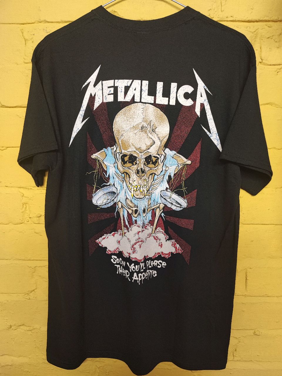 Metallica Graphic Print T-Shirts 16 Piece Brand New