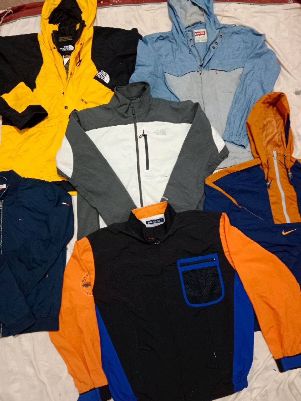 90s Mix Branded Windbreakers (47) Piece A grade