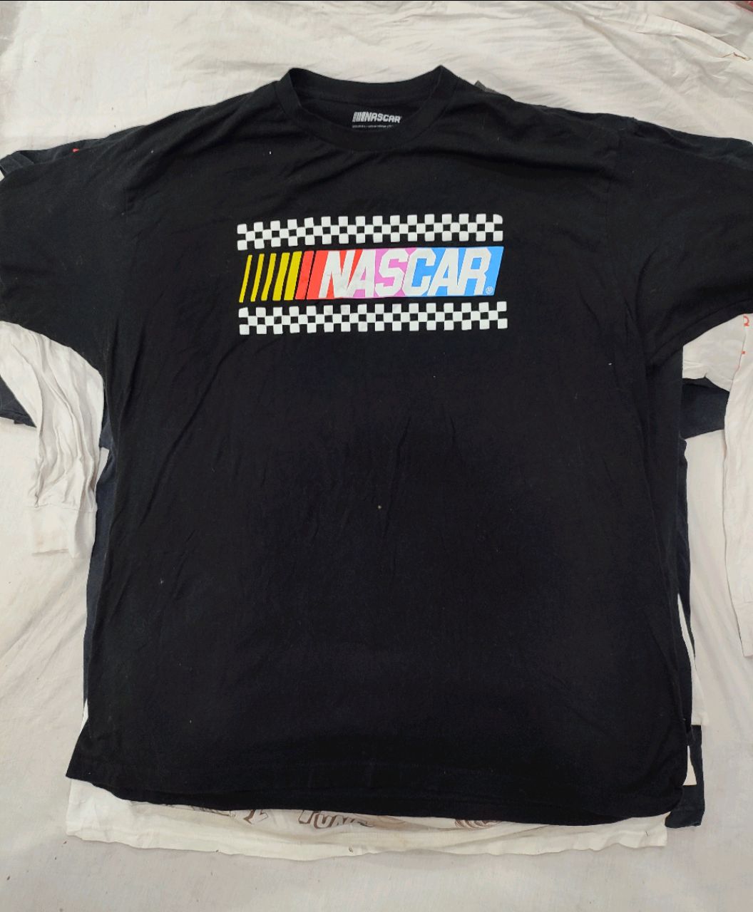 Premium mens t-shirts (NASCAR, Tour) - 30 piece Bundle