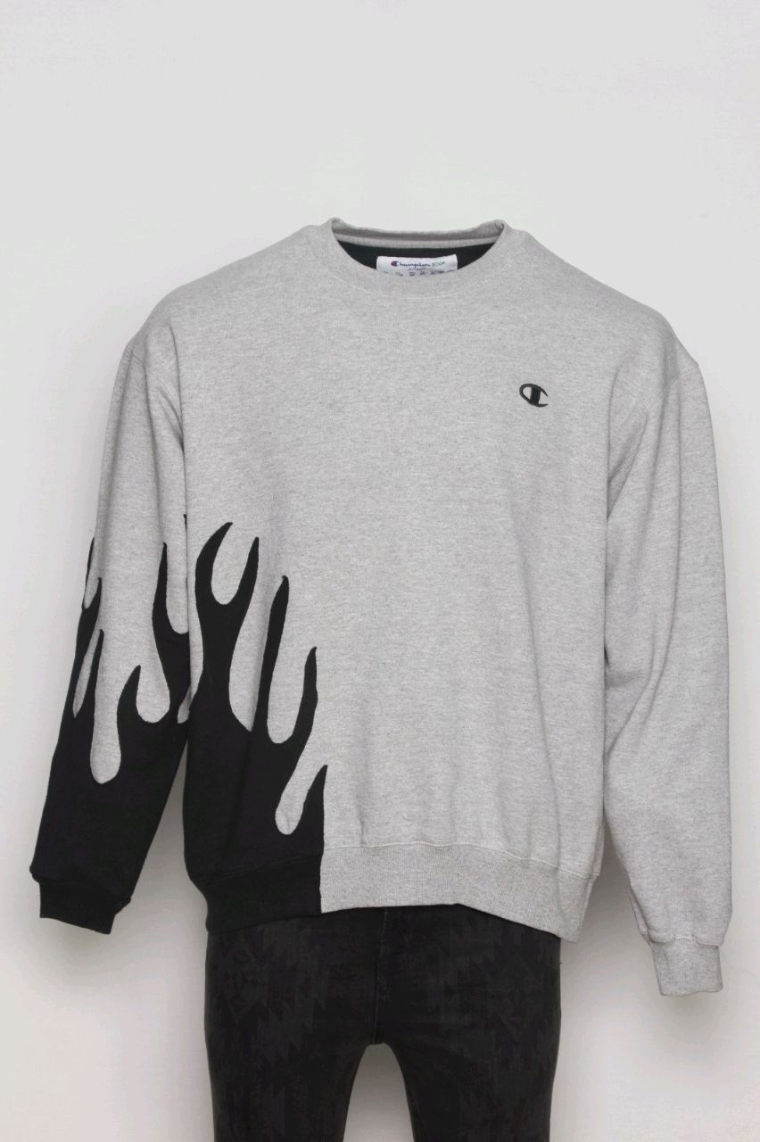 Reworked Branded Half Flame Sweatshirt 20 pieces
