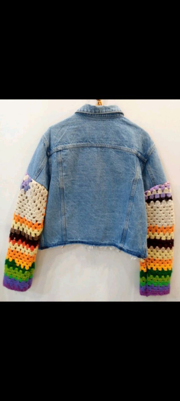 Rework Denim jackets with colourful sweaters - 25 pieces