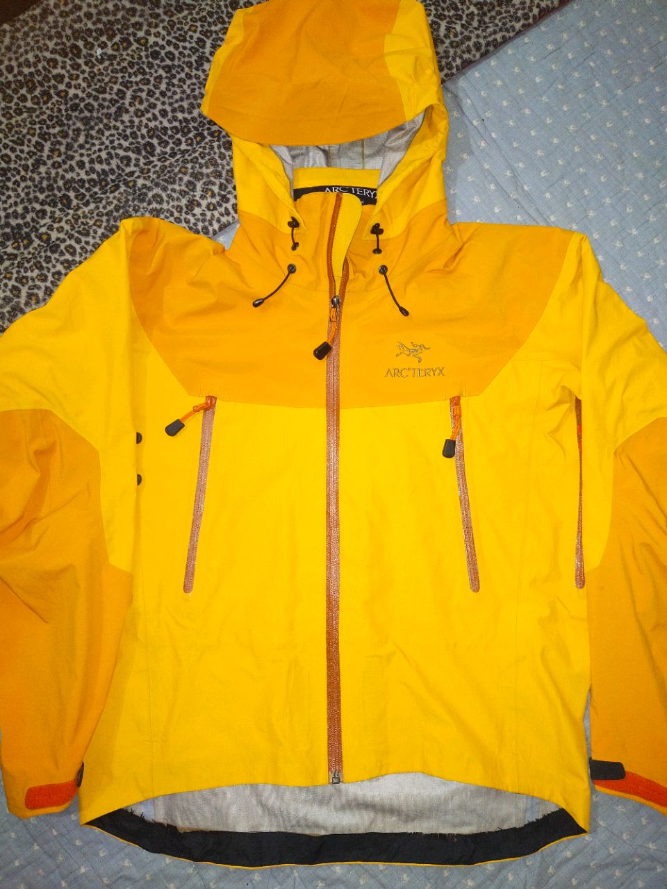 Arcteryx  c.p  stone island 16 pcs