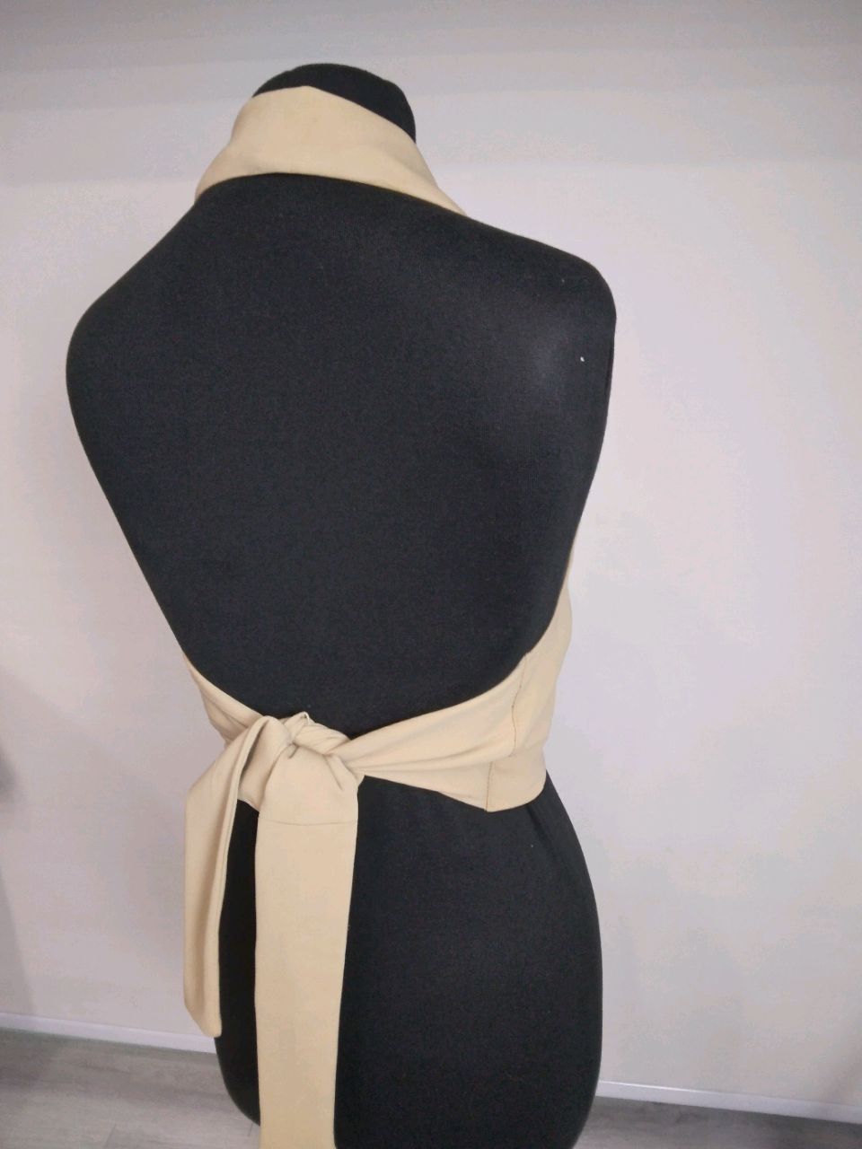 CR317 Ladies reworked Halter Neck Gillet - 50 pieces