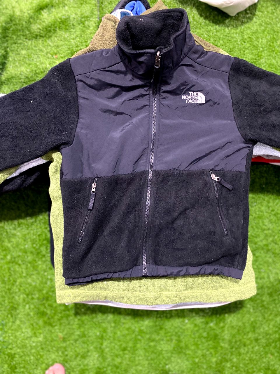 THE NORTH FACE (TNF) MENS/LADIES 30 PIECE